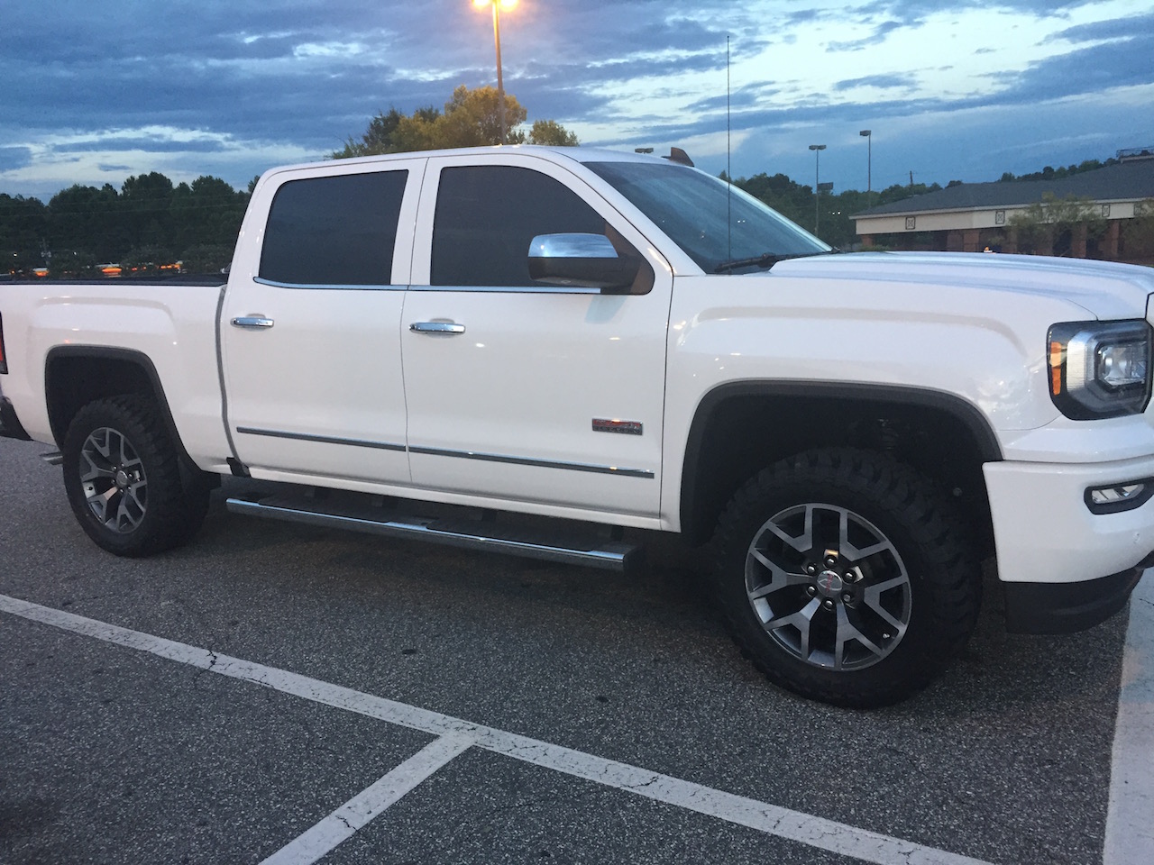 Post Up Your Summit White Silverado Sierra Page 28