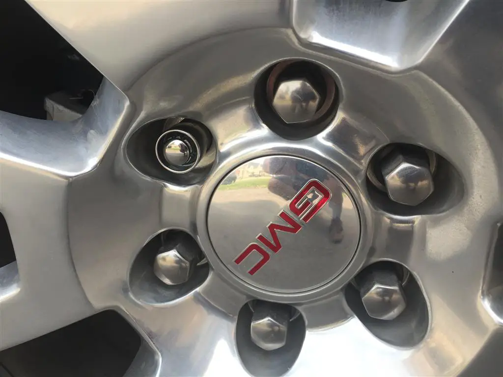 Wheel Locks 2014 / 2015 / 2016 / 2017 / 2018 Chevrolet Silverado