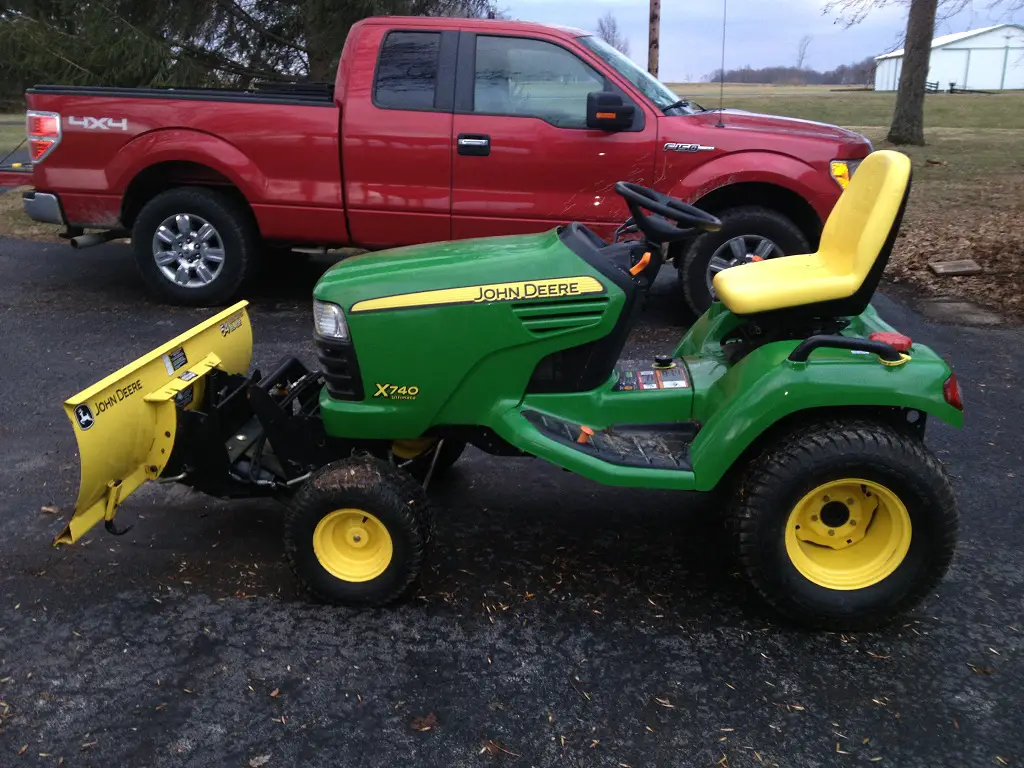 My New John Deere X540. Snow Plowing, Landscaping, & Lawn Care GM
