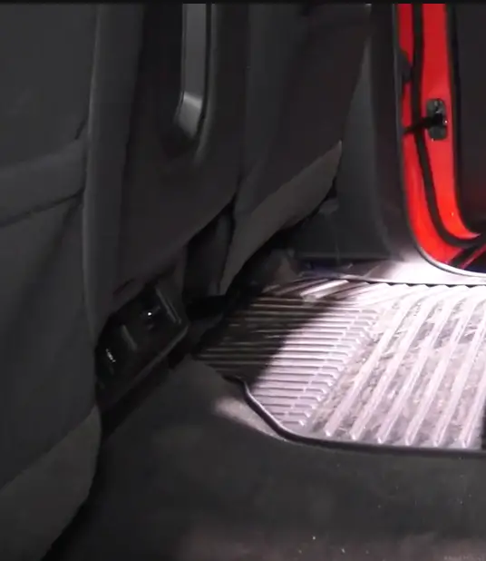 Rear air vents! 2019 Chevrolet Silverado & GMC Sierra 1500 GM