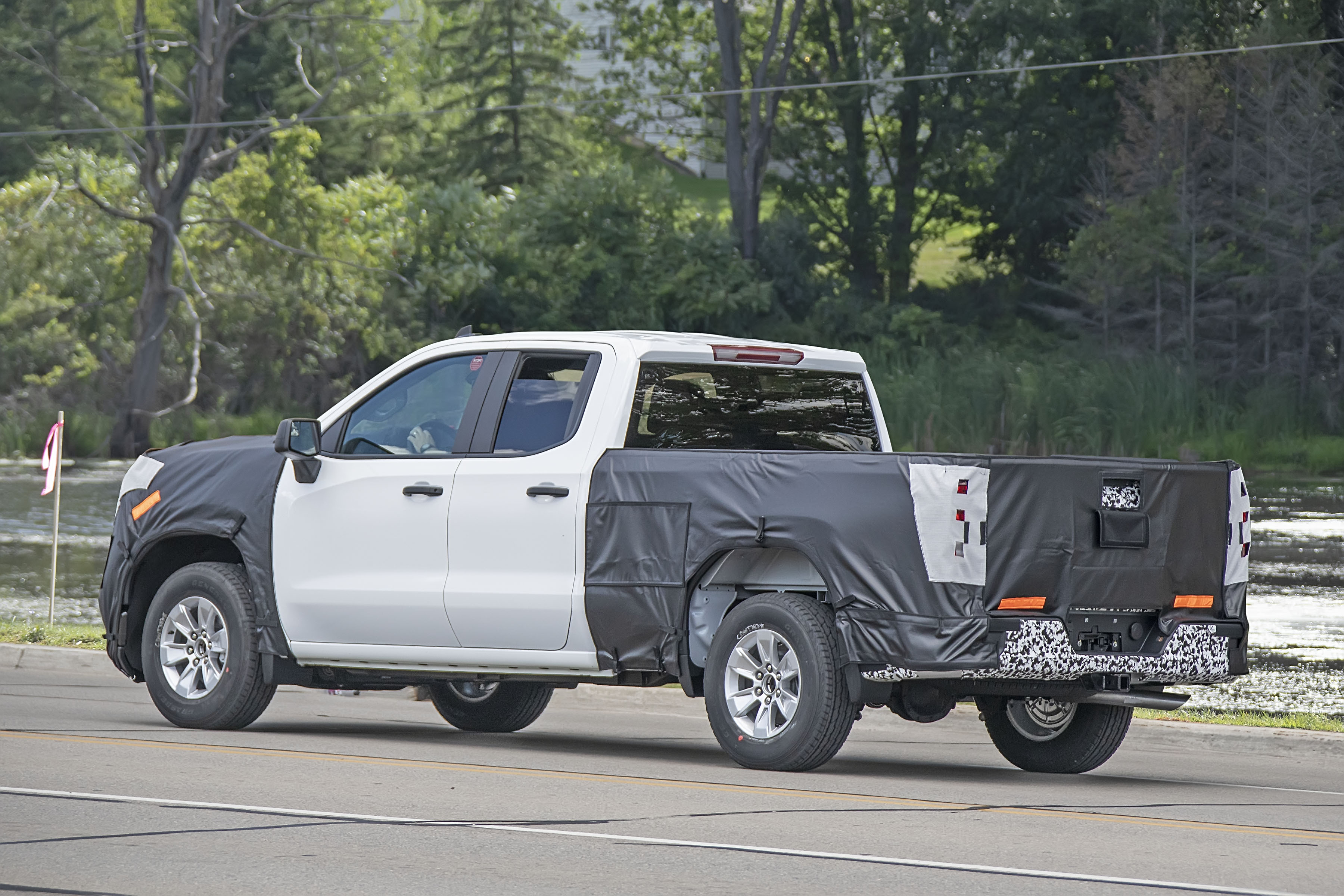 2022 Chevy Silverado Prototype Caught - Spyshot