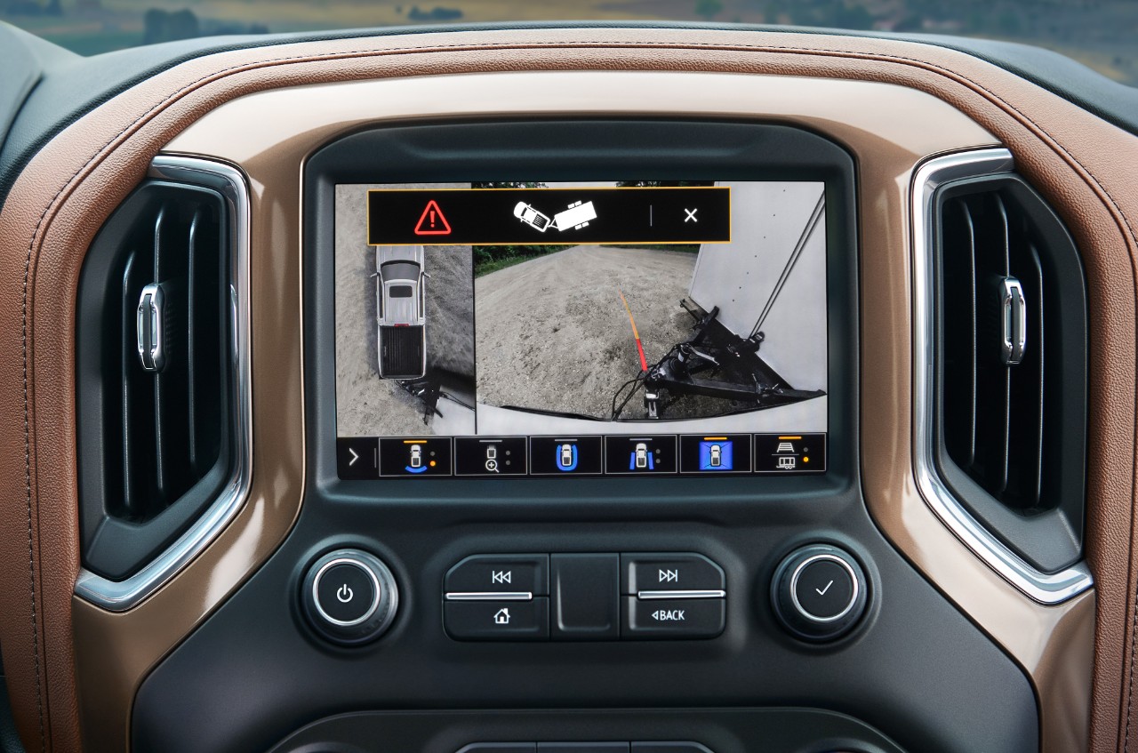 Chevy Silverado First To Offer Trailer Length Indicator & Jack-Knife Alert Among New Technology For 2021