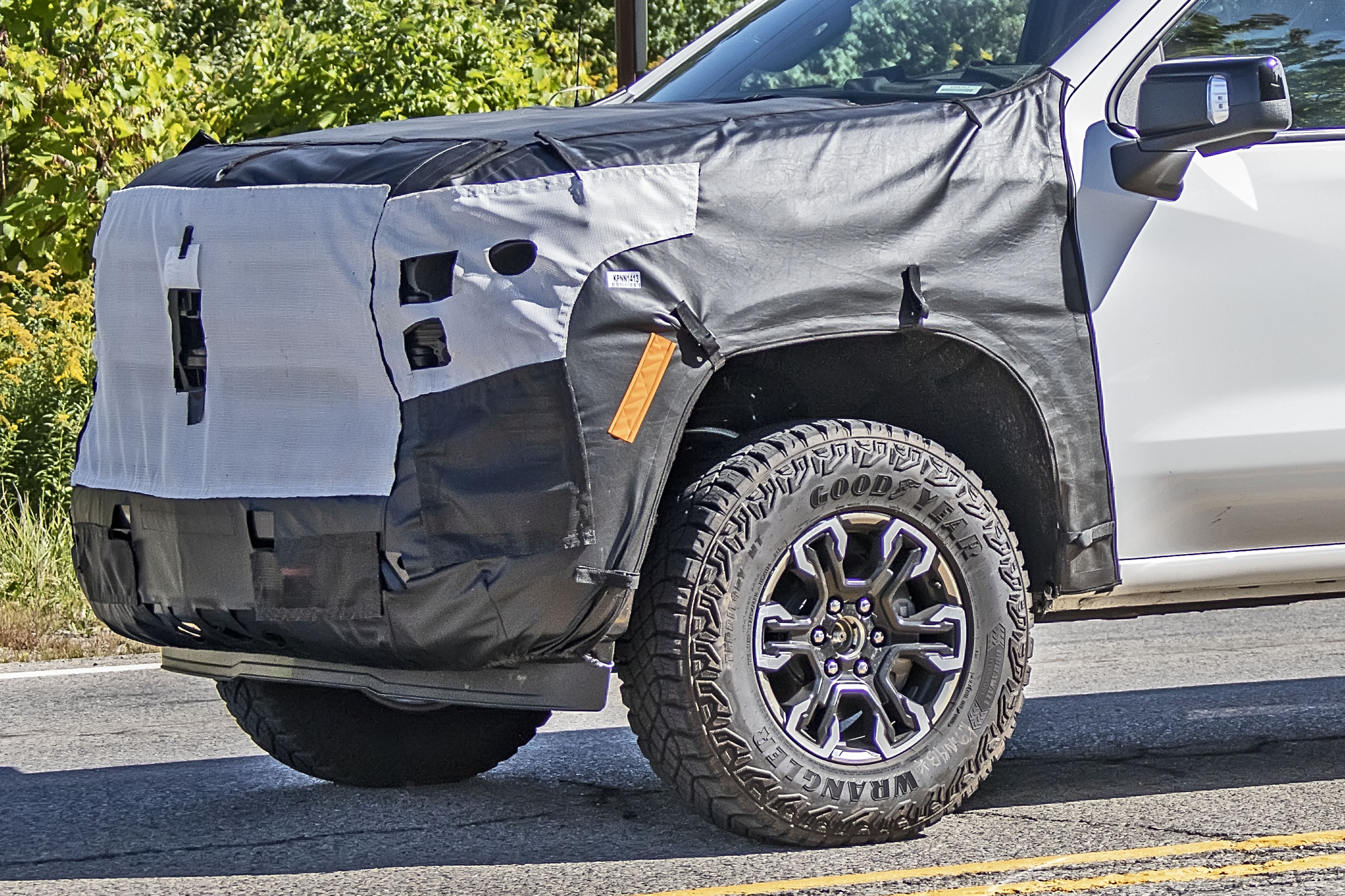 Spy Shots: 2022 Chevy Silverado and GMC Sierra