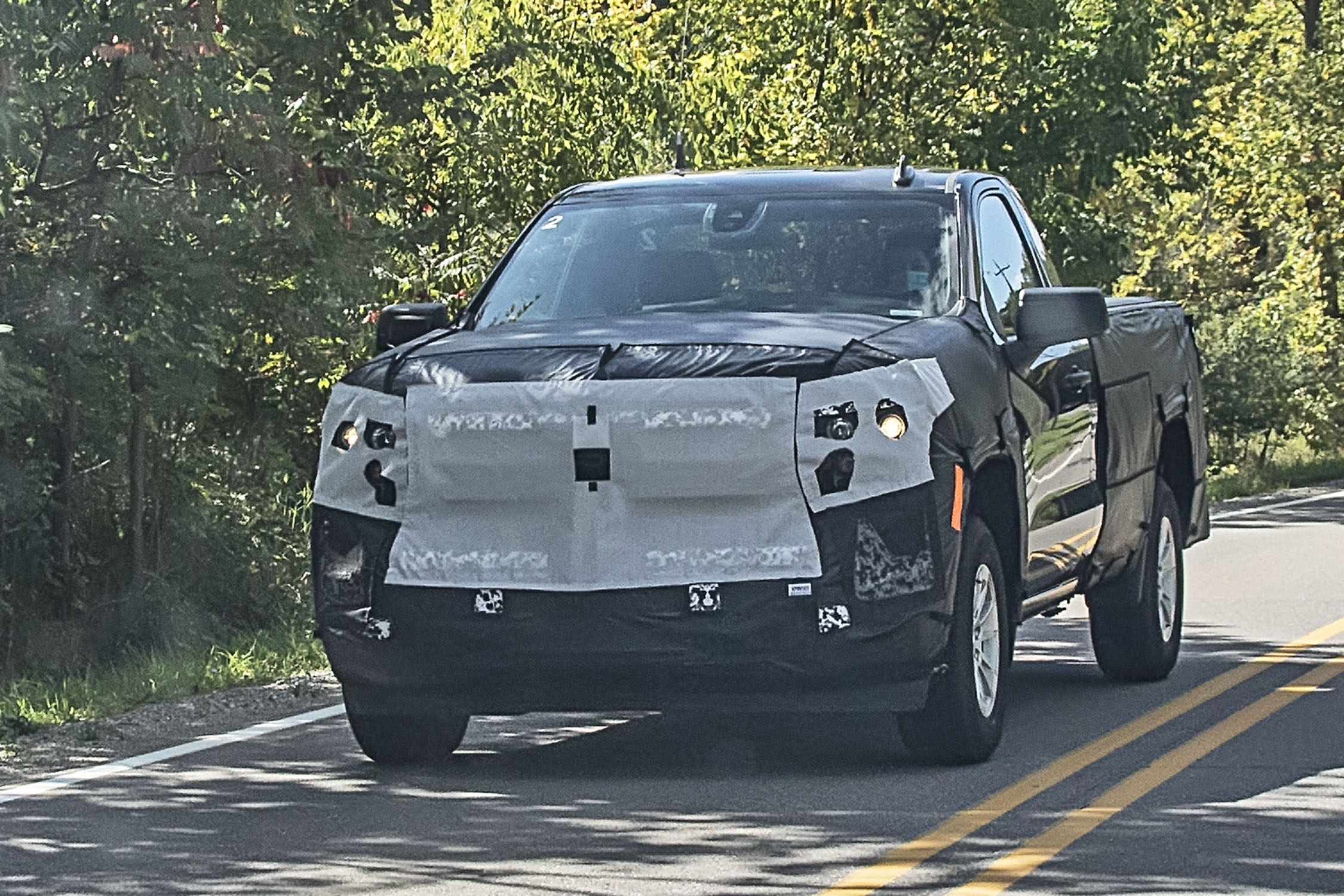 Spy Shots: 2022 Chevy Silverado and GMC Sierra