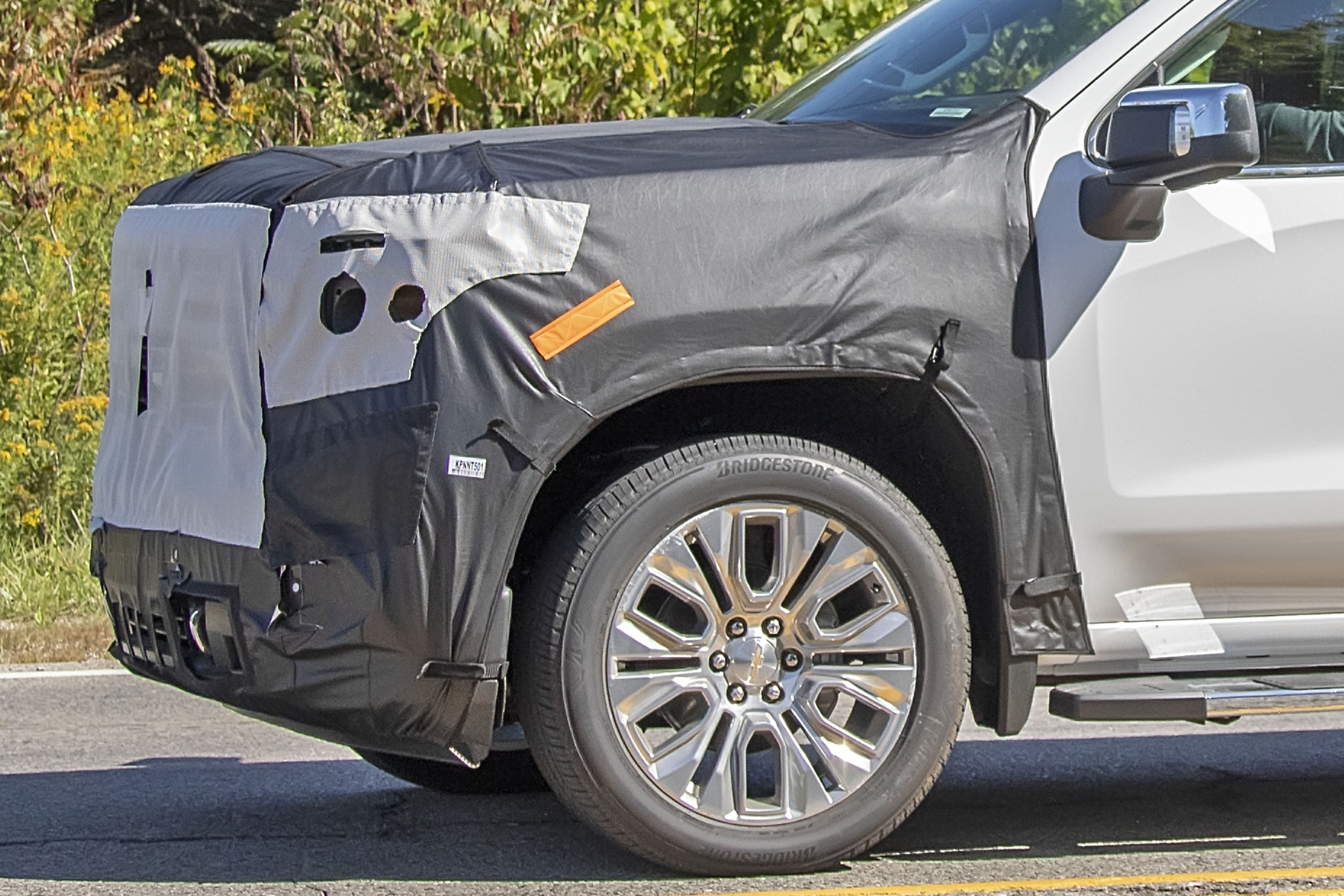 Spy Shots: 2022 Chevy Silverado and GMC Sierra