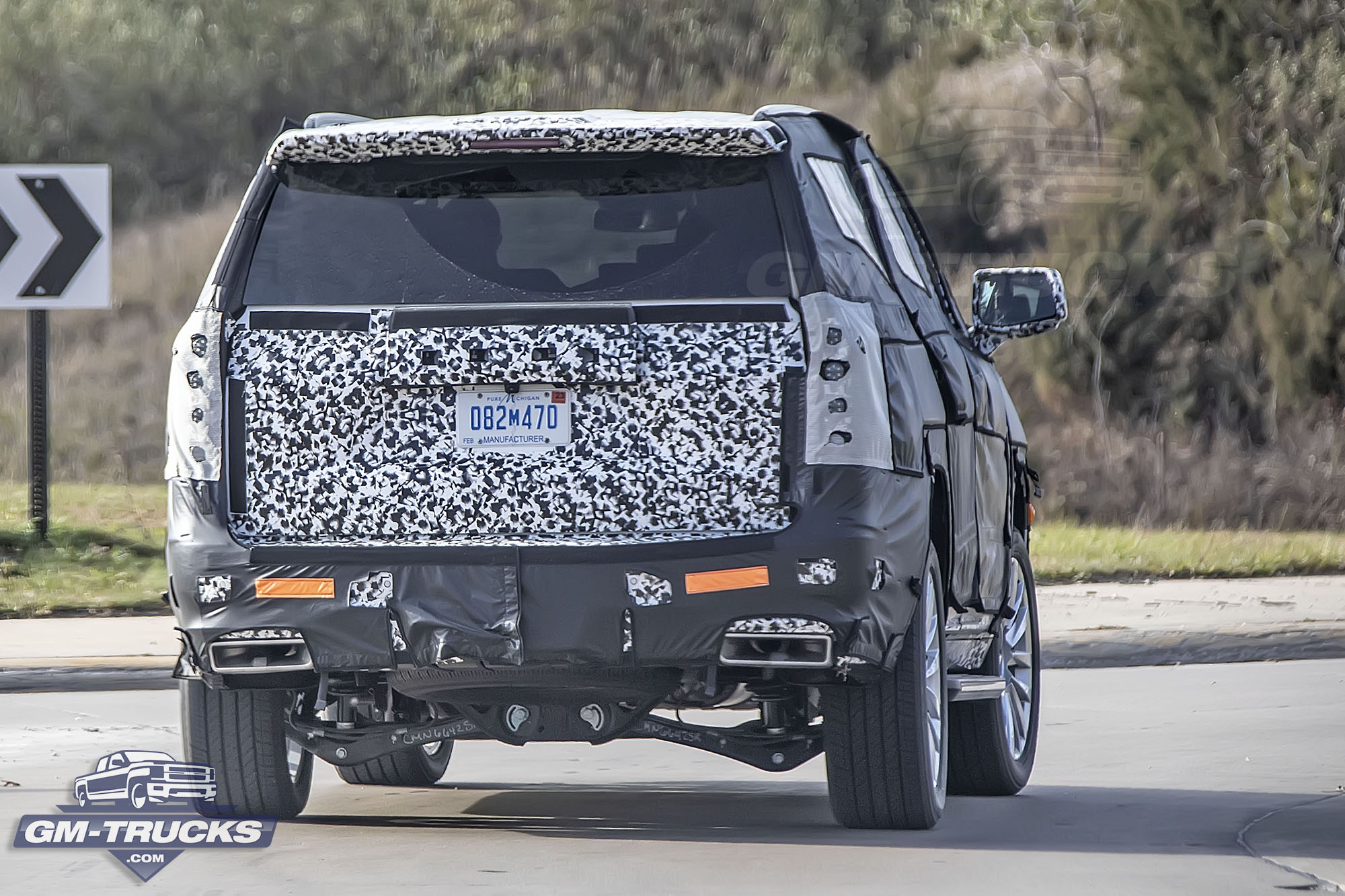 Camouflaged Cadillac Escalade Photographed - Left Over Test Bed Or High Performance Prototype?