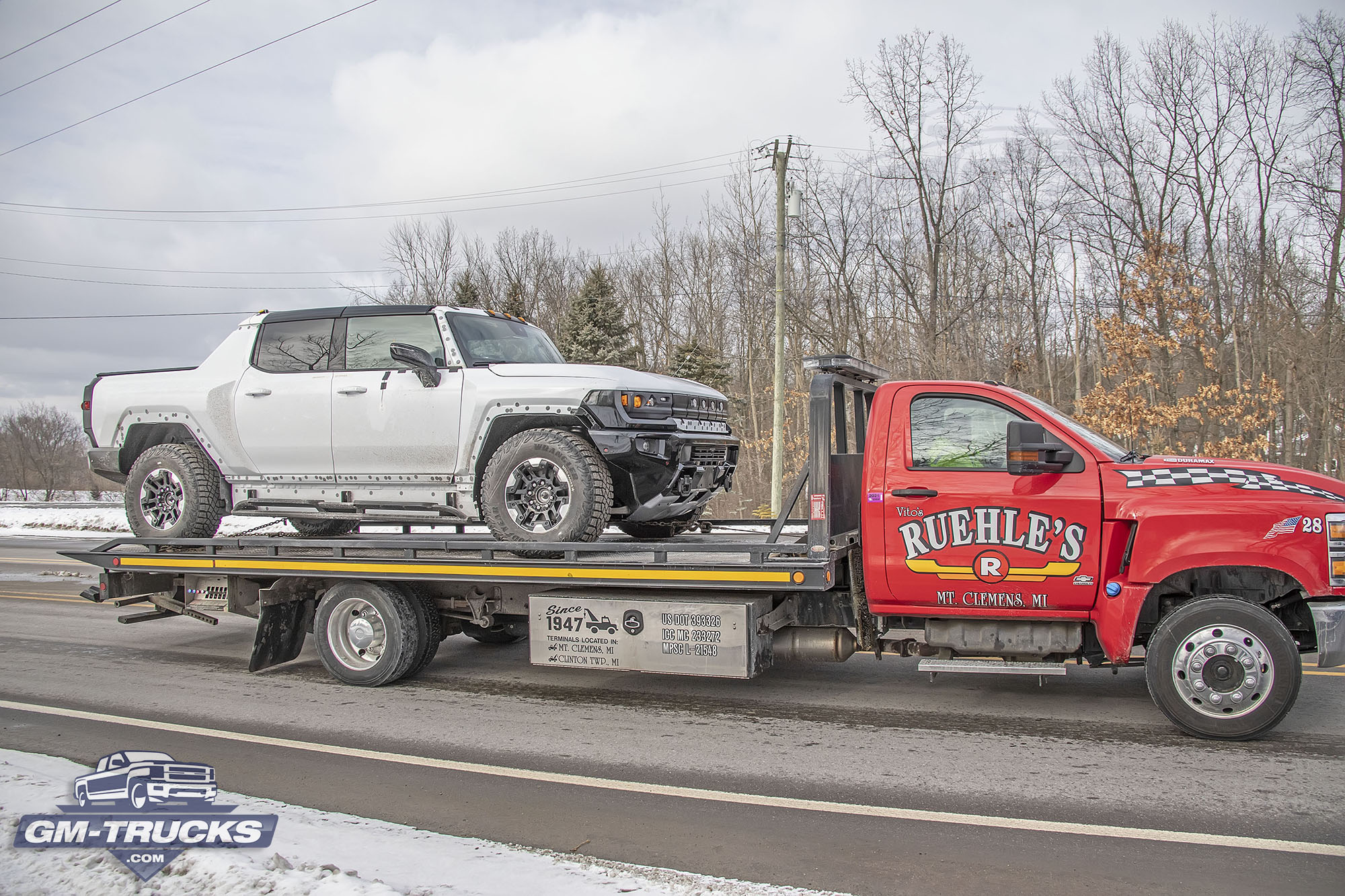 [Spy Shots] GMC HUMMER EV Caught Testing For The First Time