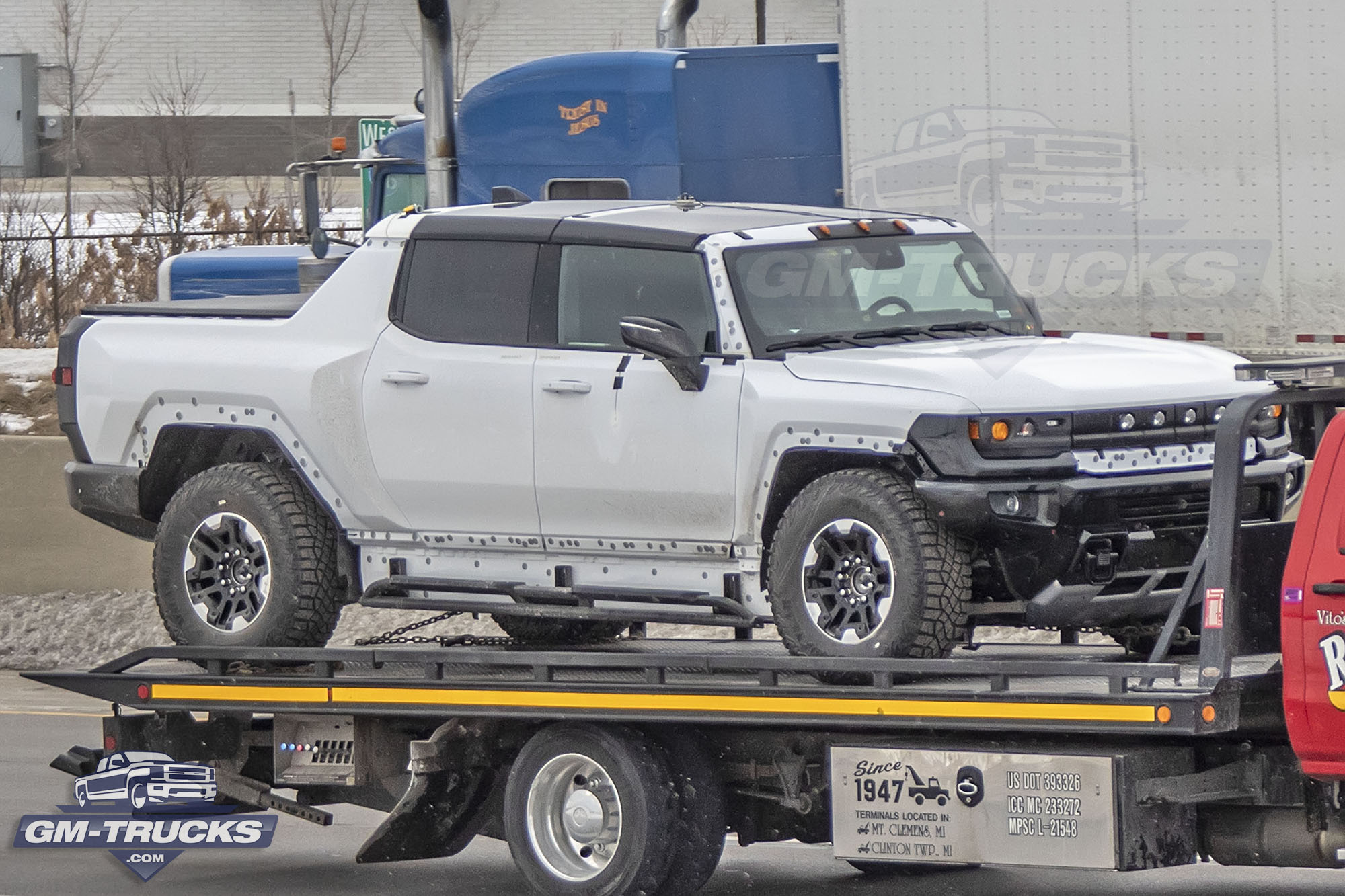 [Spy Shots] GMC HUMMER EV Caught Testing For The First Time