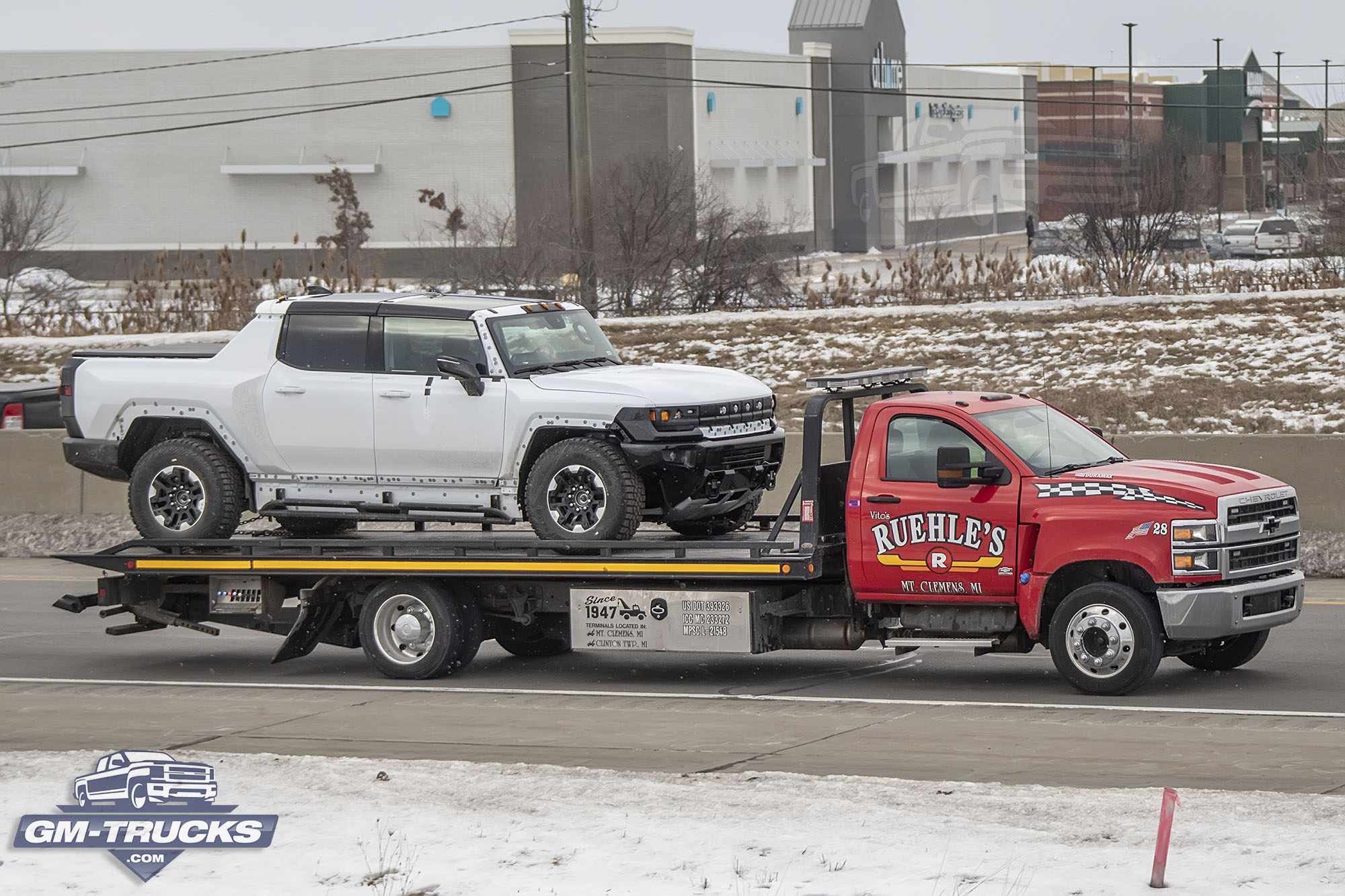 [Spy Shots] GMC HUMMER EV Caught Testing For The First Time