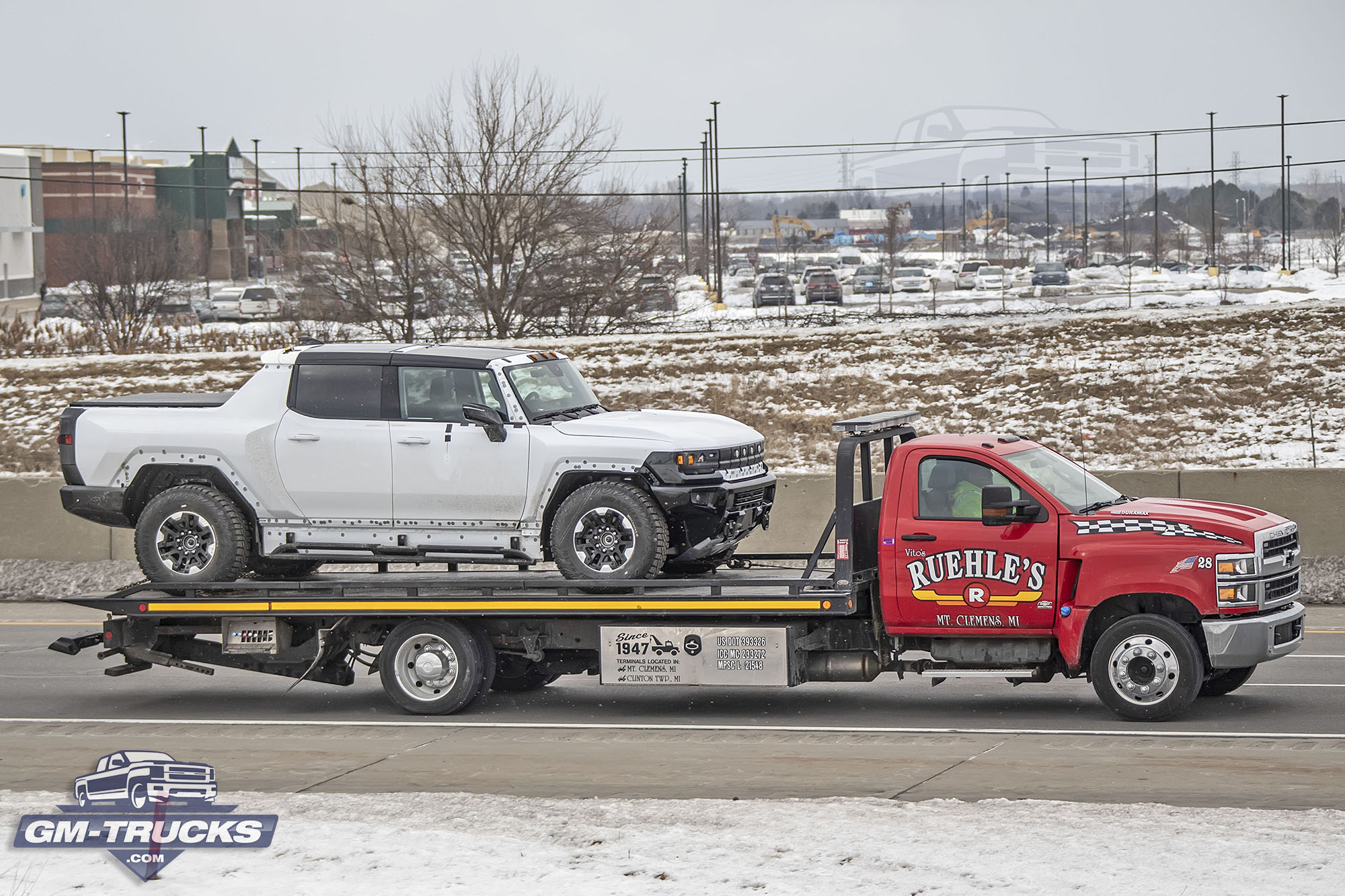 [Spy Shots] GMC HUMMER EV Caught Testing For The First Time