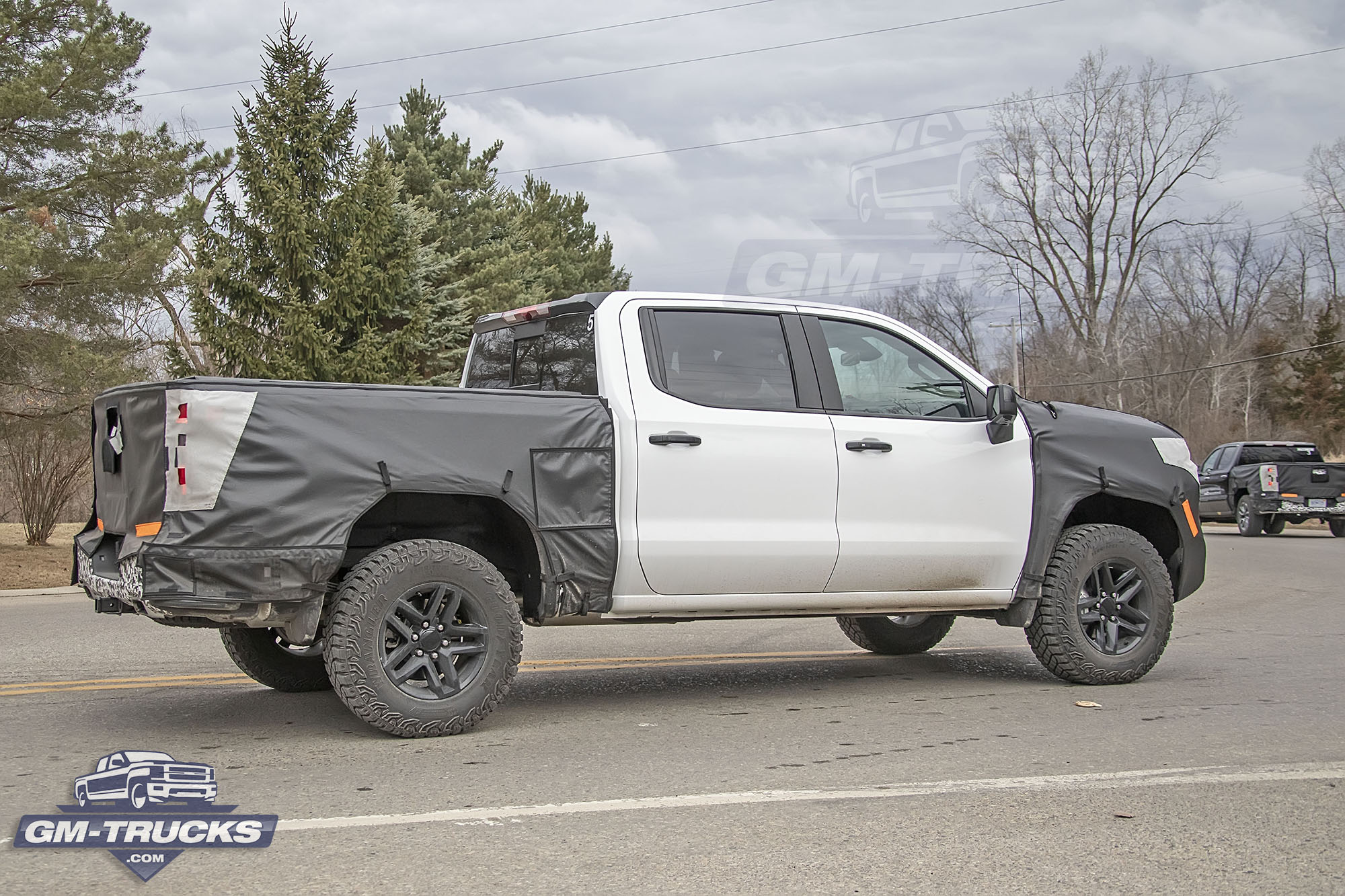 [Spy Shots] Chevy Silverado ZR2 Spied Again - Caught On Video!