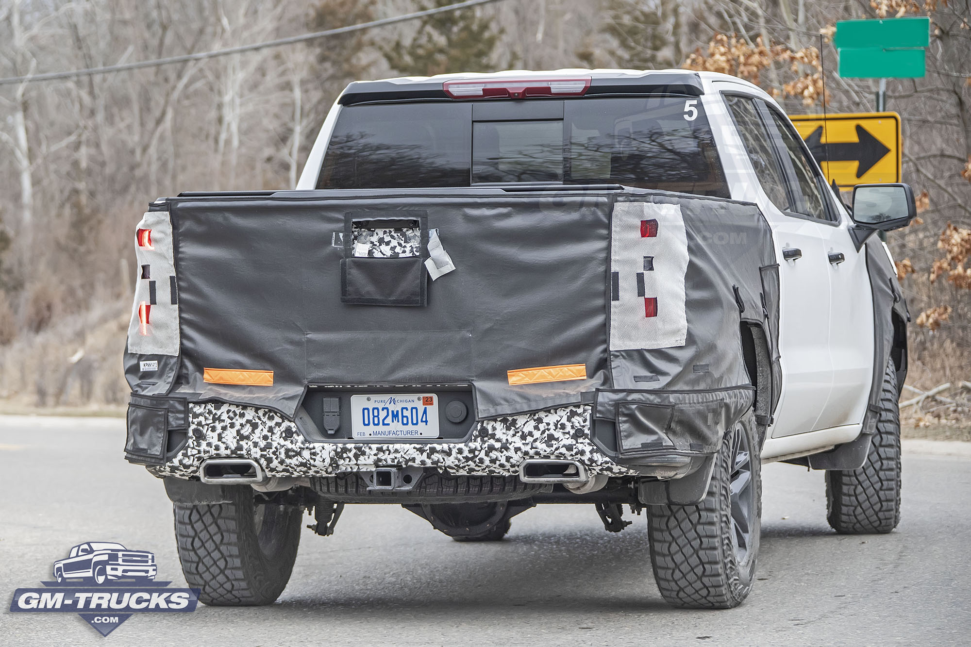 [Spy Shots] Chevy Silverado ZR2 Spied Again - Caught On Video!