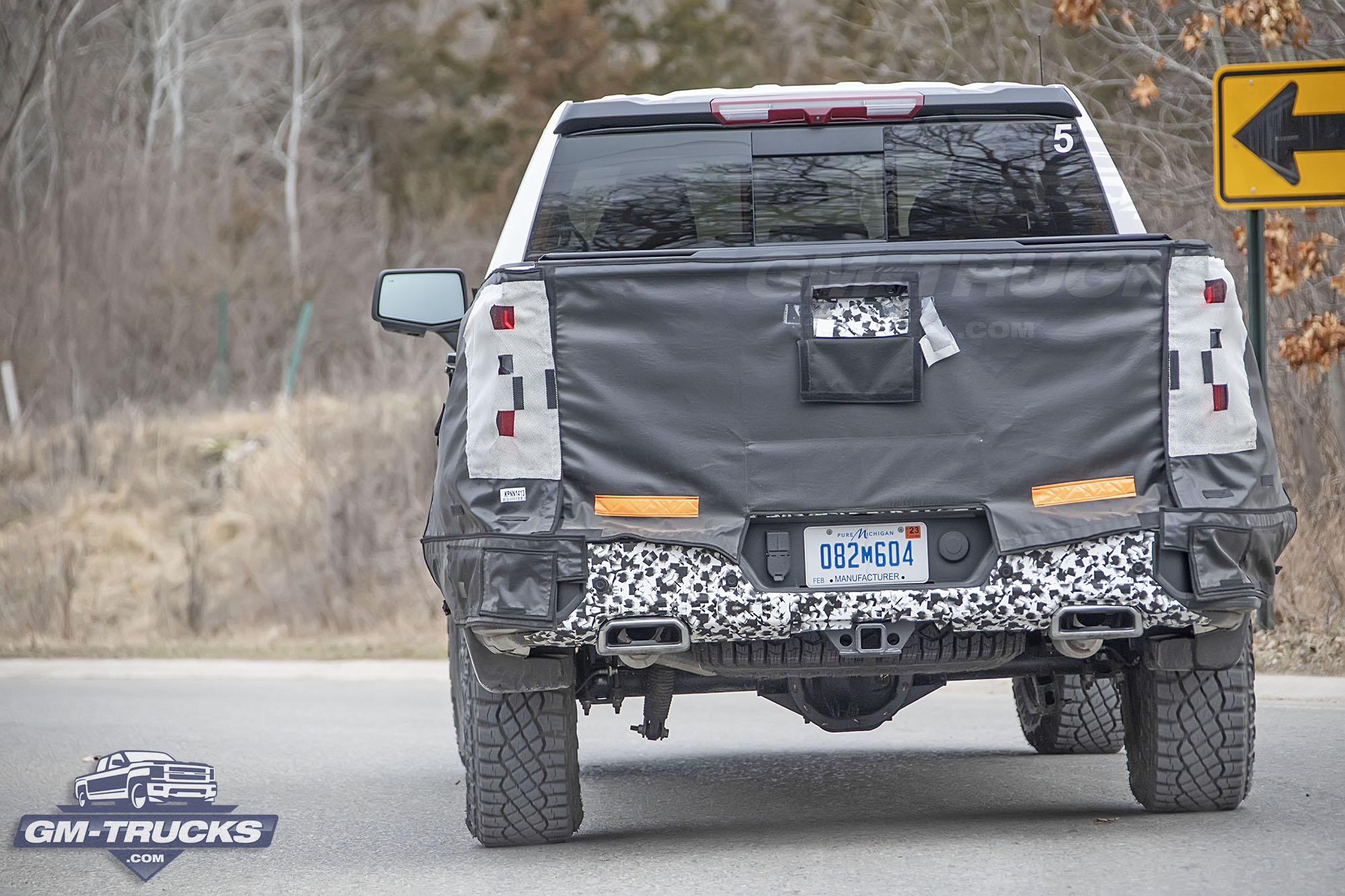 [Spy Shots] Chevy Silverado ZR2 Spied Again - Caught On Video!