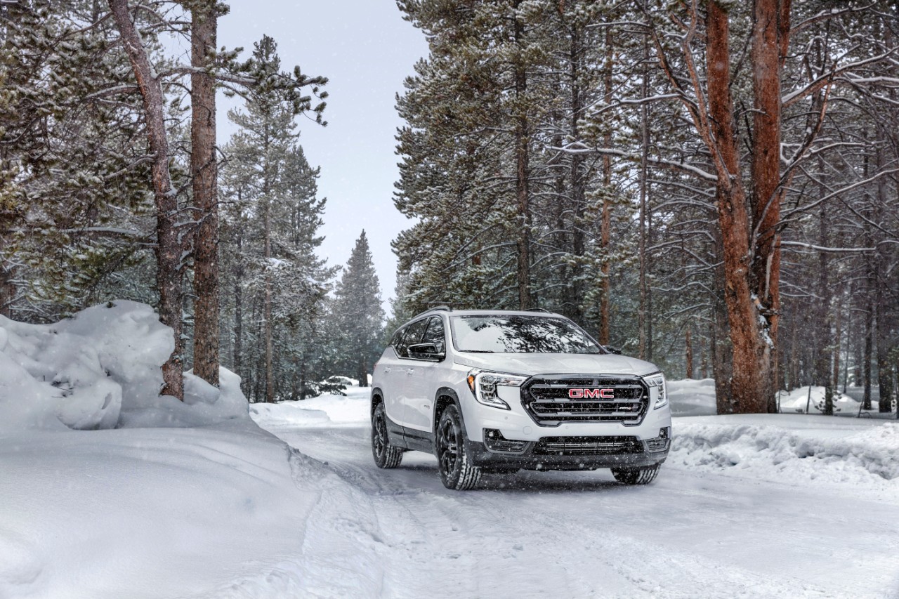 2022 GMC Terrain AT4 003