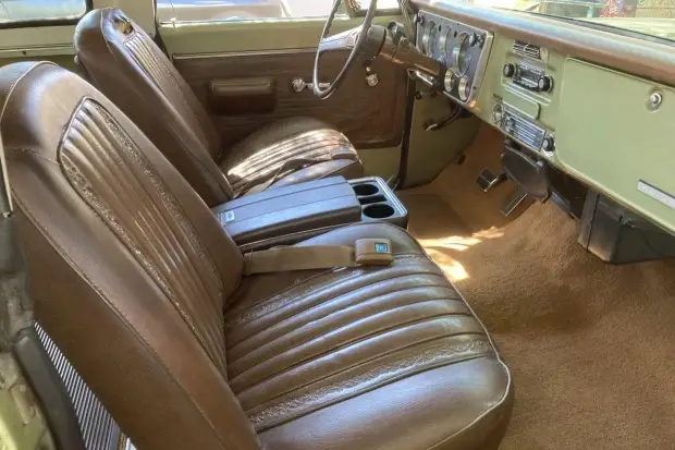 How High Will This Old Chevy Blazer's Price Climb? 3 1971 chevrolet blazer 16297648188eb79ccf00500f4dSEATS 1.jpg
