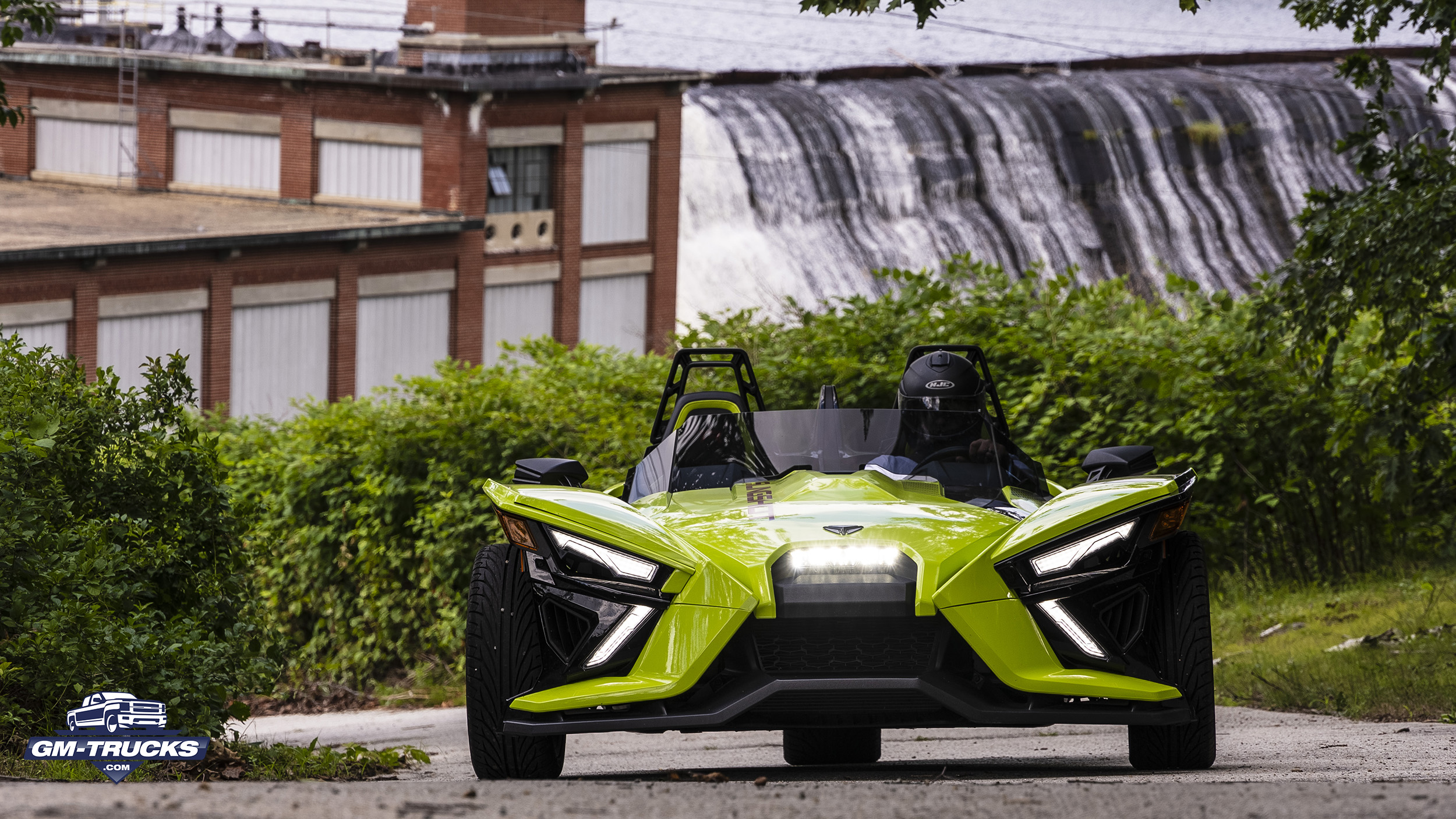 Reviewed: 2021 Polaris Slingshot R Limited Edition 10 2021 Polaris Slingshot R Limited Edition