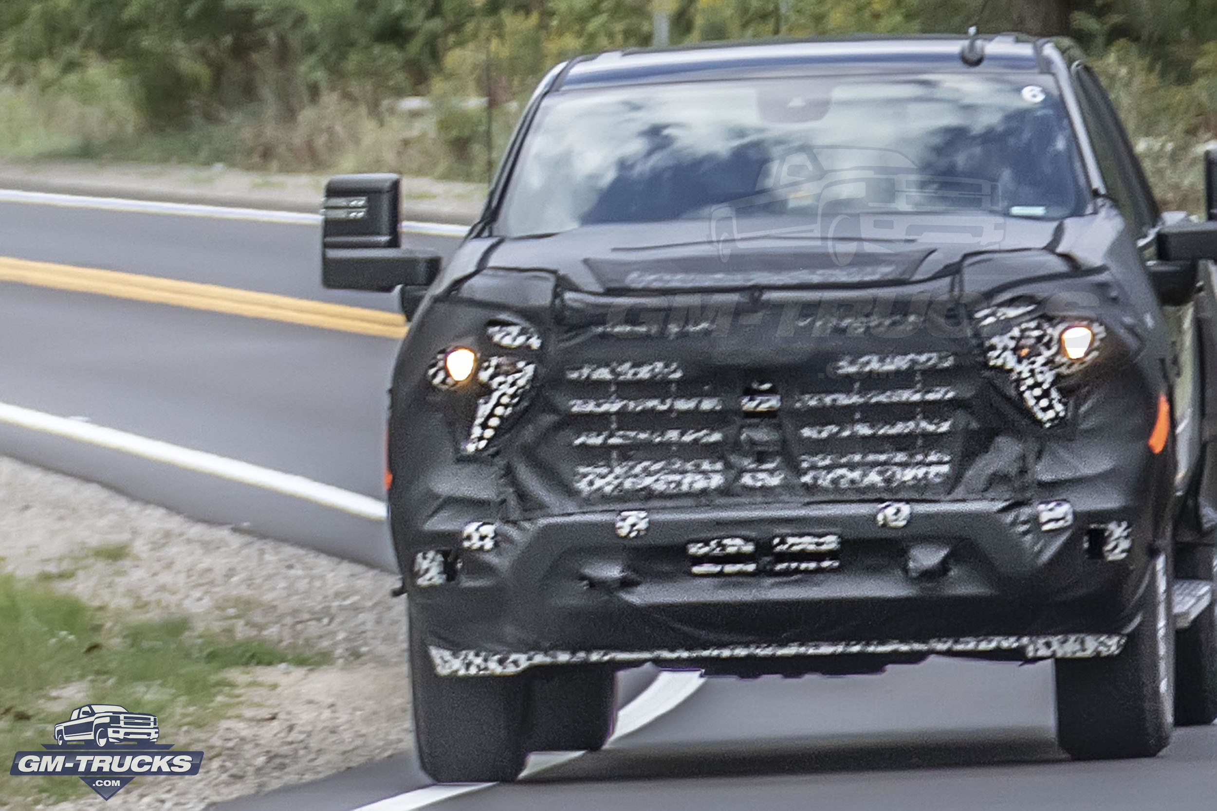 New 2023 Silverado HD Photographed - Significant Front End Changes Ahead? 7 2023 Chevrolet Silverado Prototype