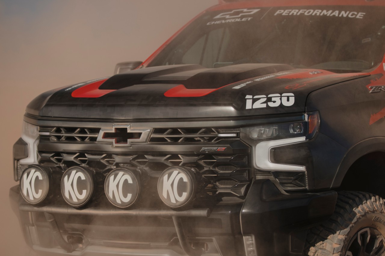 Chevy Is Already Racing The Silverado ZR2 and Kicking Ass In The Process 2 Chevrolet Silverado ZR2 RaceTruck 005