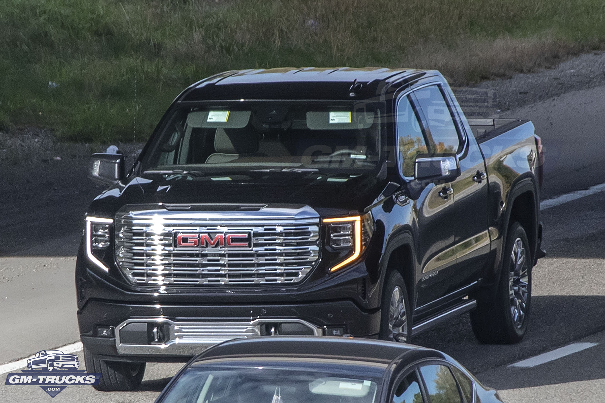 Redesigned 2022 GMC Sierra Photographed On Public Streets 4 2022 GMC Sierra Denali