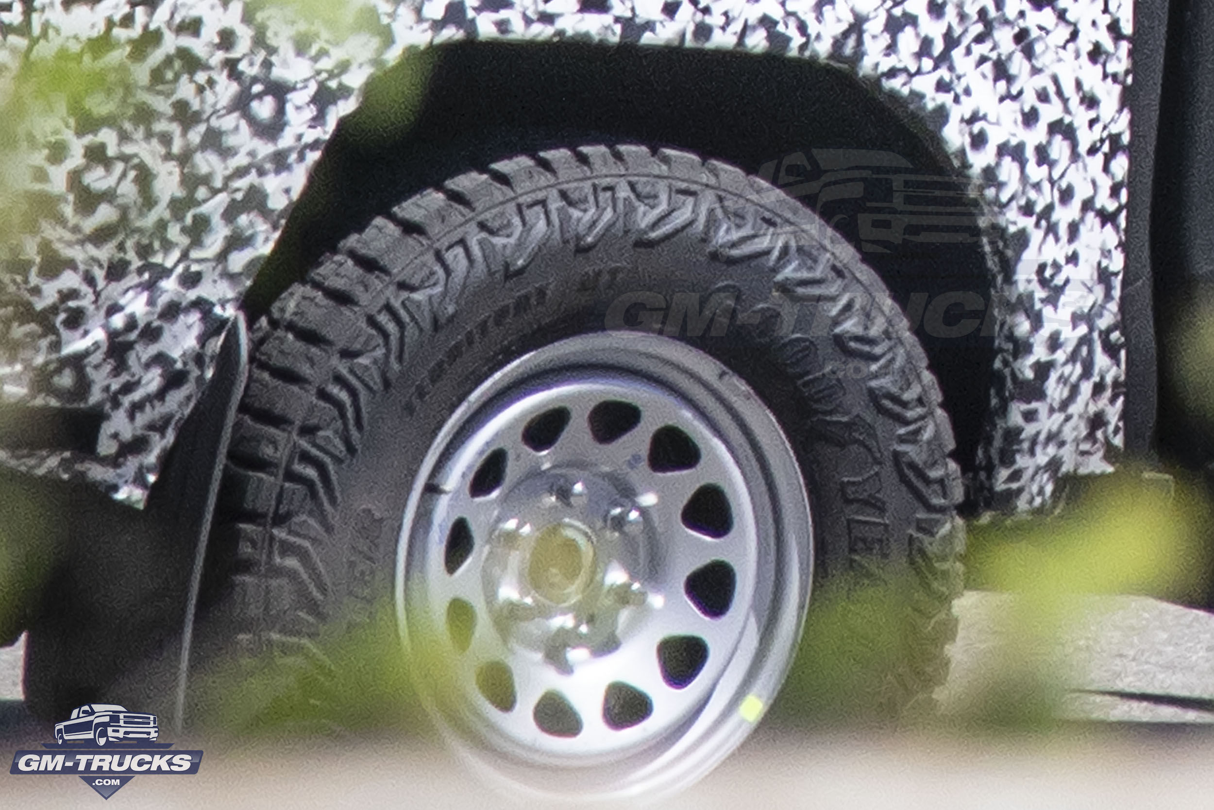All New 2023 GMC Canyon AT4X Photographed Less Disguised Than Ever 6 GMC Canyon AT4X