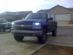 New grille inserts with HIDs on