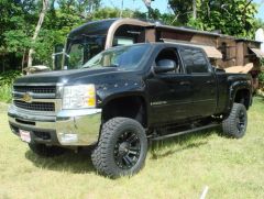 08SilveradoHD_05.jpg