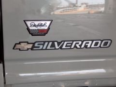 truck pics emblem.jpg