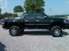 2008 Gmc Denali 9.5" lift with 37s