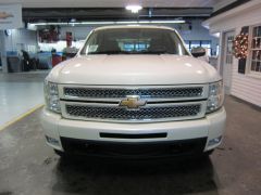 2012 LTZ White Diamond + Chrome and Chrome Essentials Packages + Rear camera