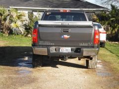 rear view Of truck Tx flag