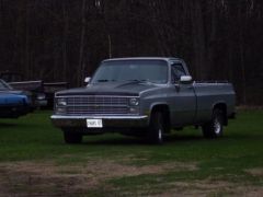 My Moms 83 Chevy pickup