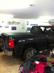 locking tail gate and tonneau cover