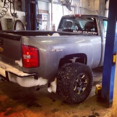 The 35's i just picked up on factory GMC aluminums for 100$, going to stuff em under there