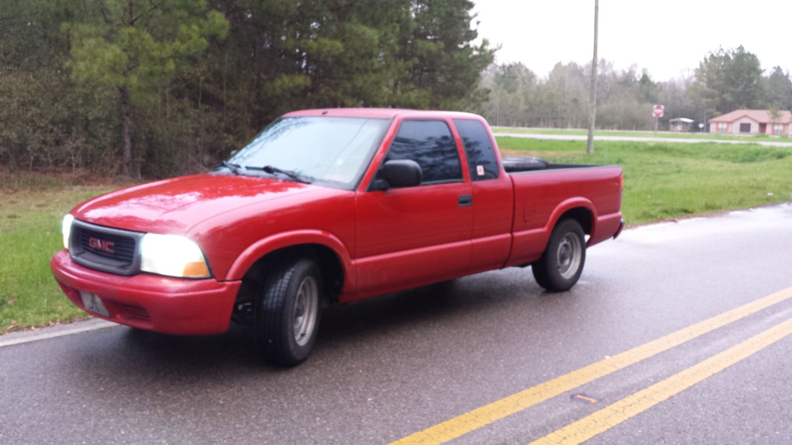 2002 GMC Sonoma SL EXT. Cab 2WD