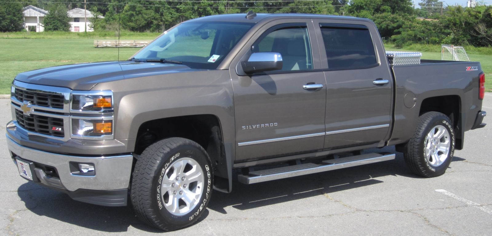 2nd Chevy 2014 Brownstone Silverado crew cab Z71