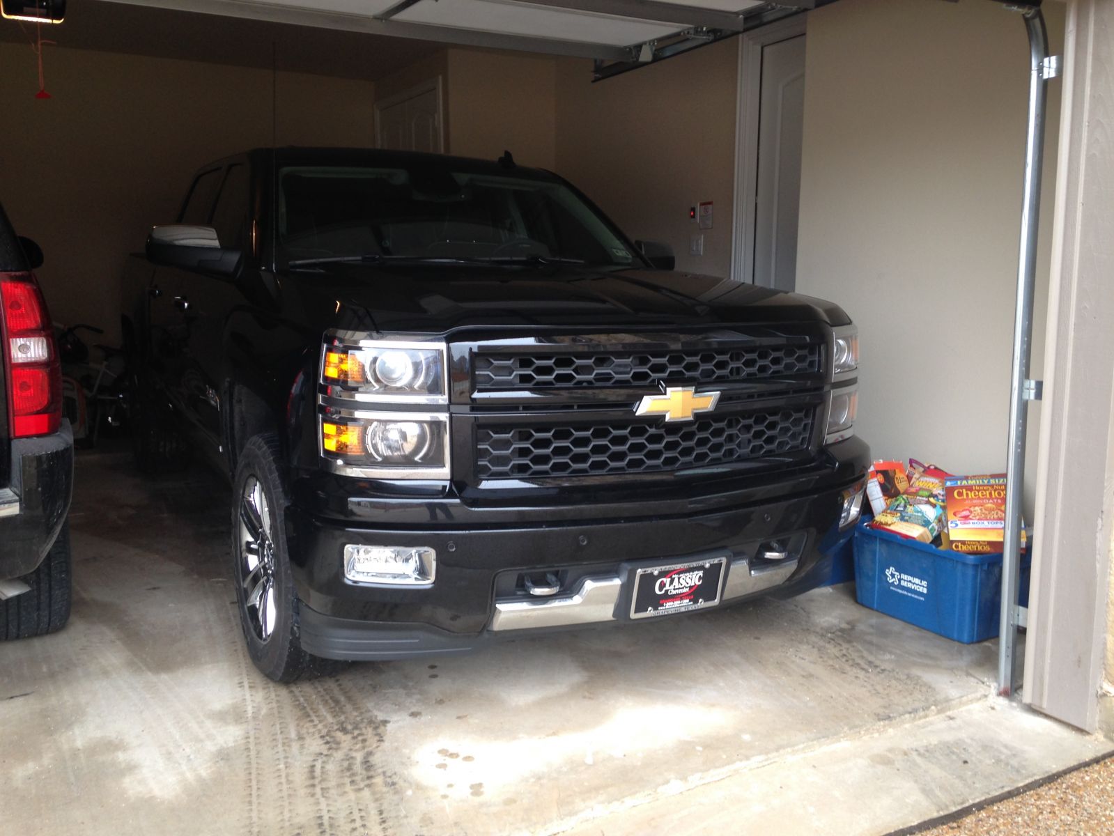 2014 Silverado black grille installed General/Off Topic