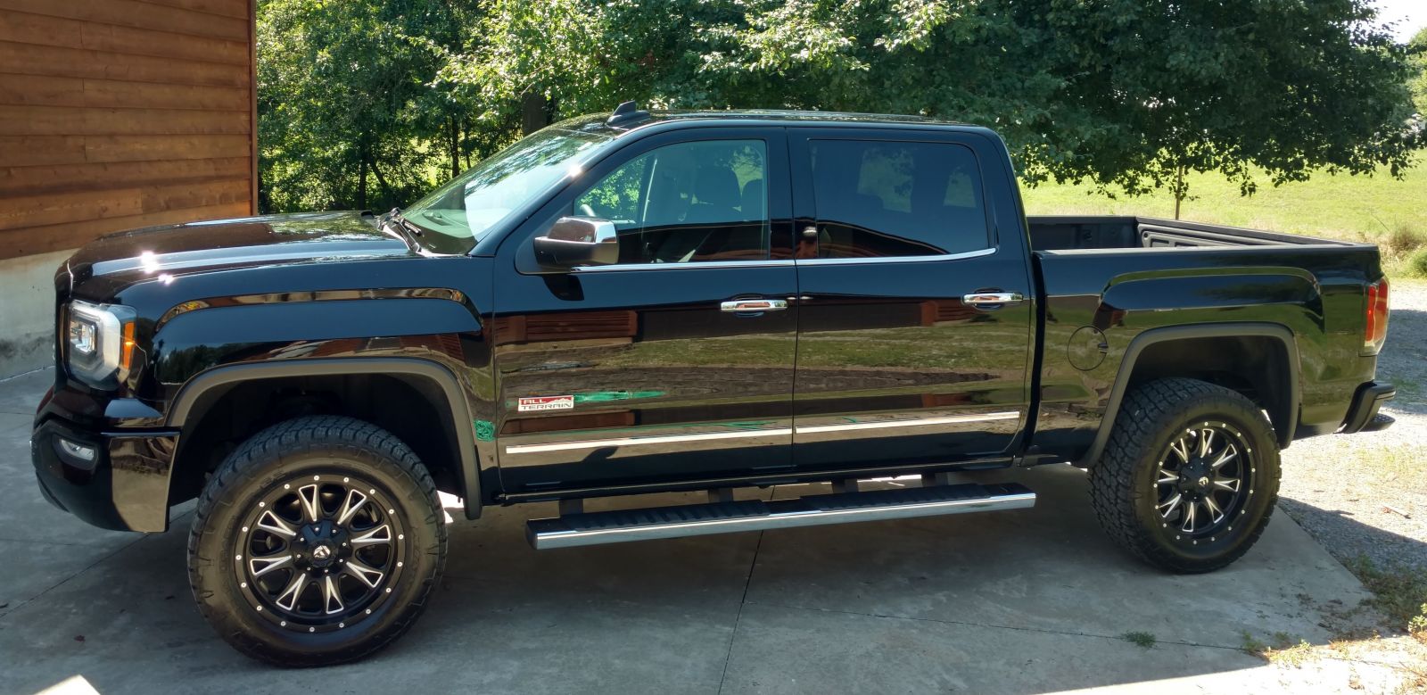 2016 Onyx Black Sierra Crew Cab