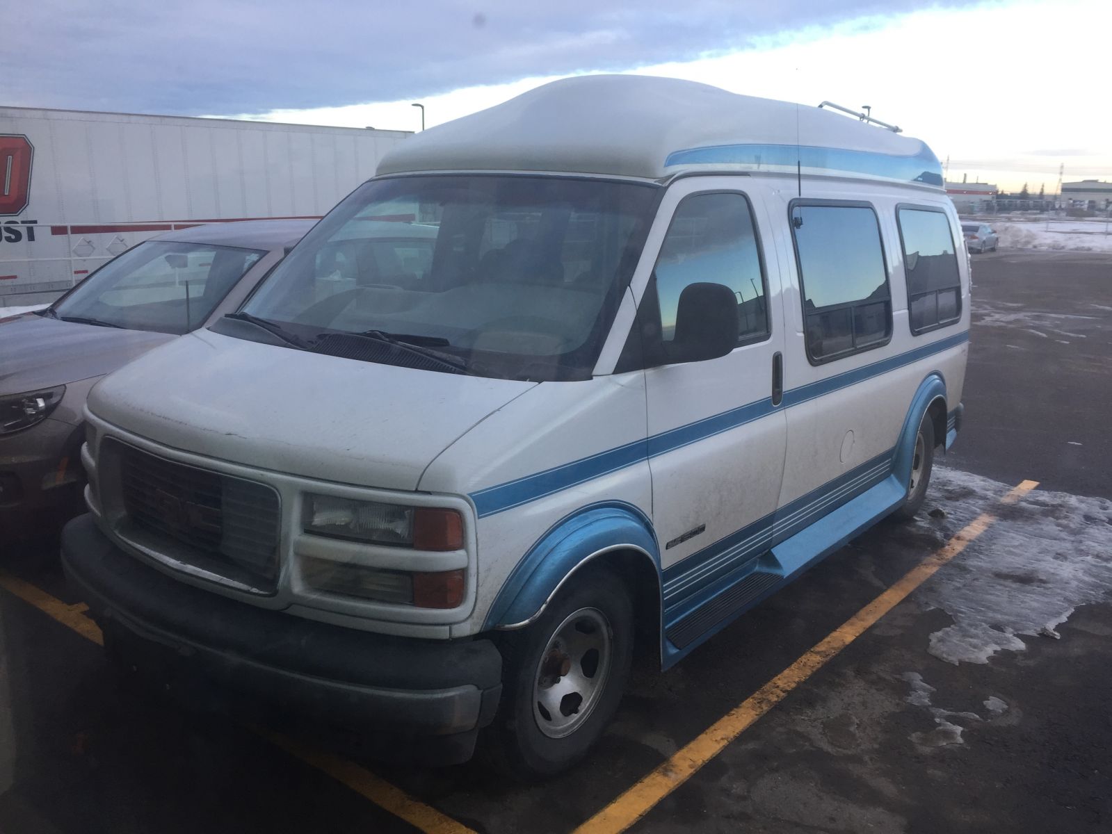 1997 GMC Savana SXE Conversion Van