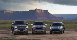 2015-GMC-Canyon-with-GMC-Three-Truck-004.jpg
