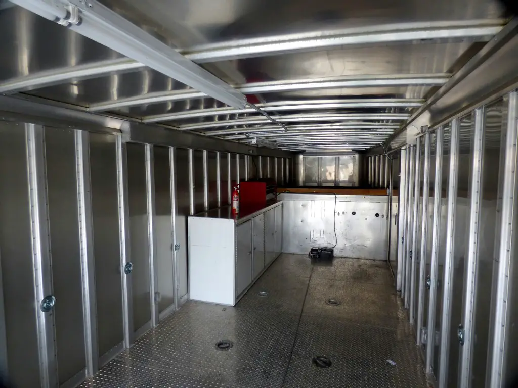 Maneuverability of gooseneck vs bumper pull? Trailers, Hitches