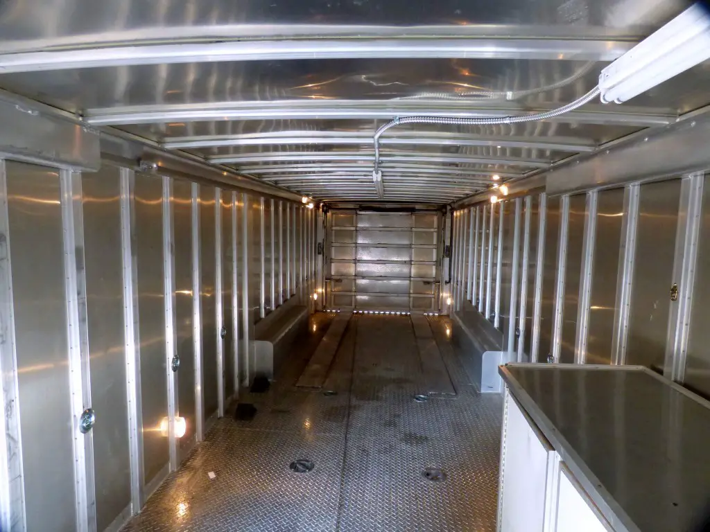 Maneuverability of gooseneck vs bumper pull? Trailers, Hitches