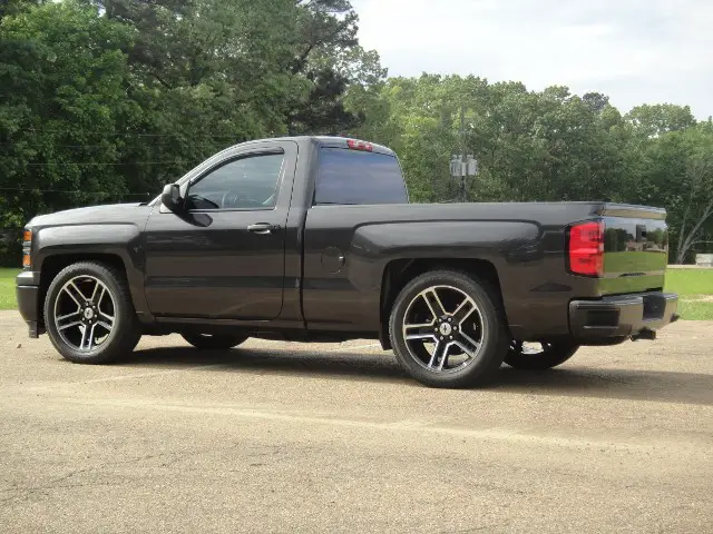 Lowered Guys What S Your Tire Size 14 18 Silverado Sierra Mods Gm Trucks Com