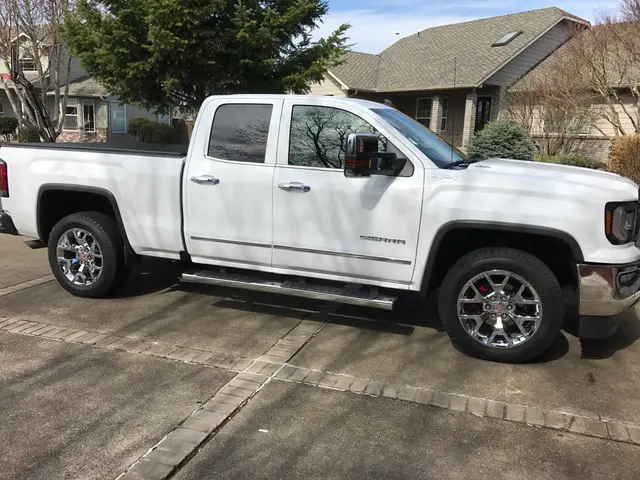 Iridescent Pearl Tricoat Or Summit White Page 5 2014 2019 Silverado Sierra Gm Trucks Com