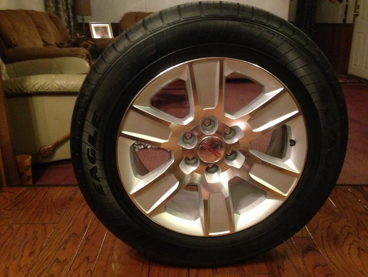 2014 GMC Sierra 20 inch OEM rims and tires for sale For Sale/Wanted