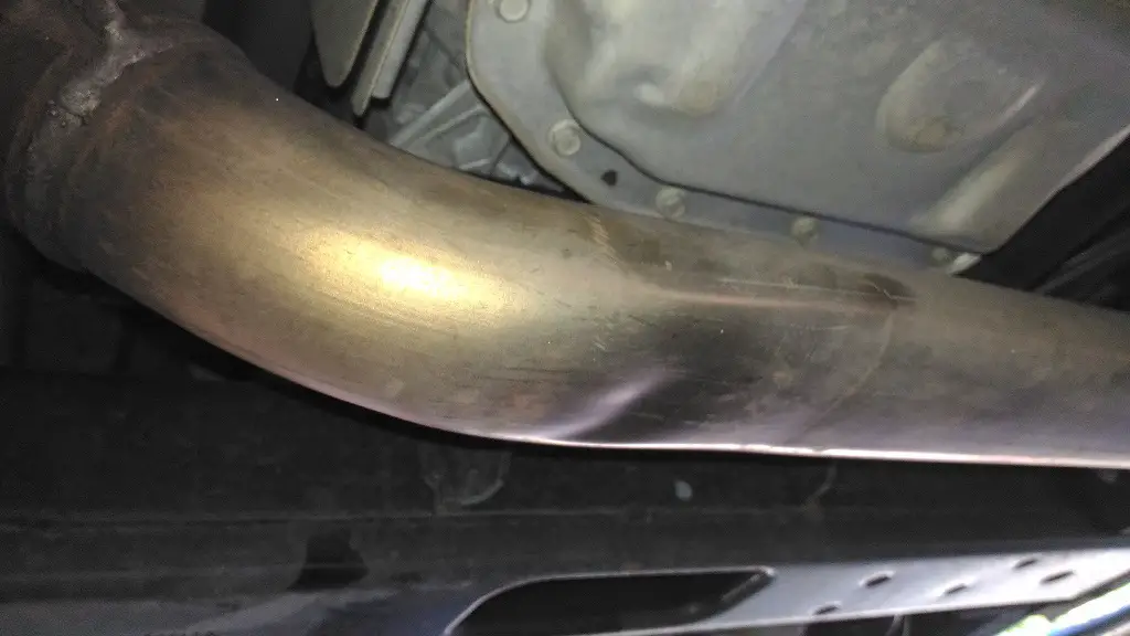 Dent in exhaust pipe cross over section 20142019 Engine, Driveline