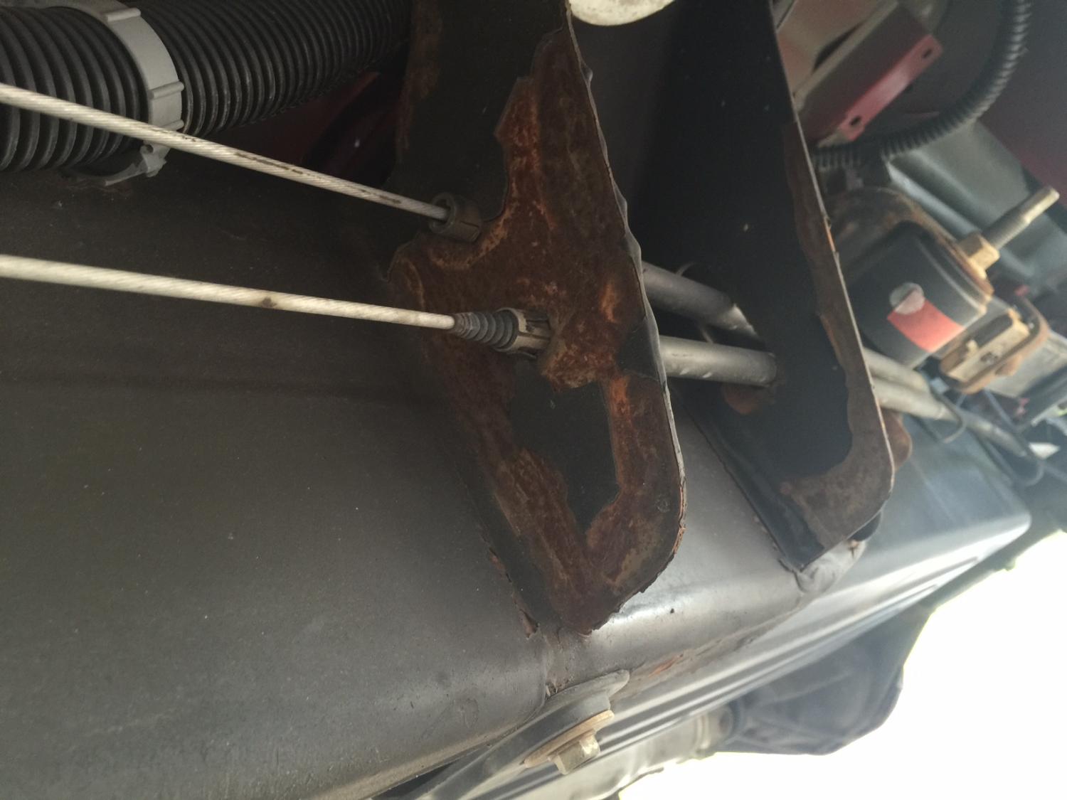 Frame Wax/Undercoating Page 14 20142018 Silverado & Sierra