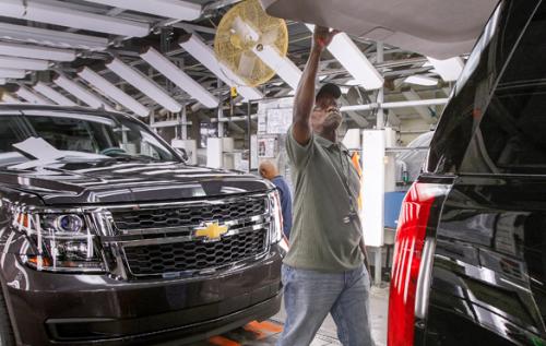 GM worker arlington.jpg