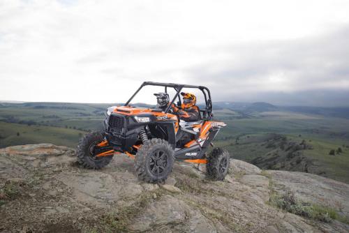 2016-rzr-xp-turbo-eps-spectra-orange_SIX6049_4044.jpg