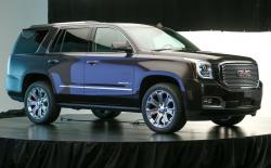 2015GMCYukonsLA01.jpg