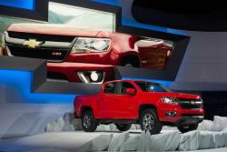 2015ChevroletColoradoLA02.jpg